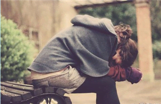 Hạnh phúc đâu xa...